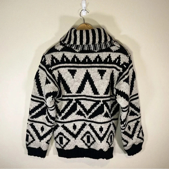 Lost Horizons Wool Handknit Chunky Knit Cardigan Sweater NWT Size XXS Cowichan - Picture 3 of 12